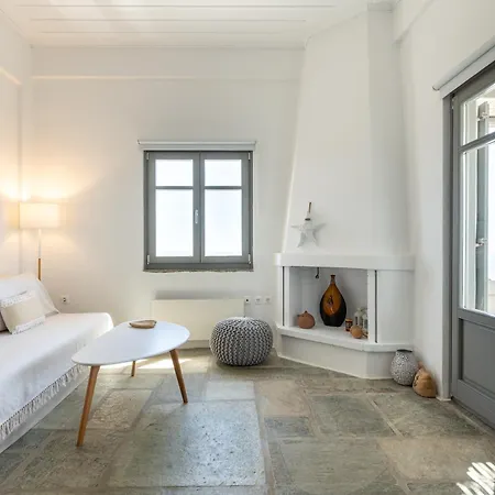 בית נופש Avra House *