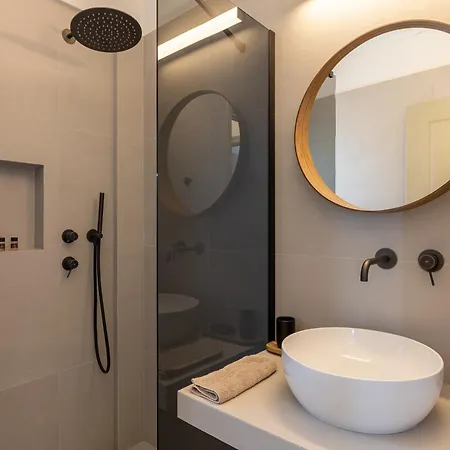 Ferienhaus Avra House *