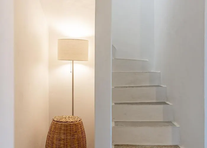 Semesterbostad Avra House